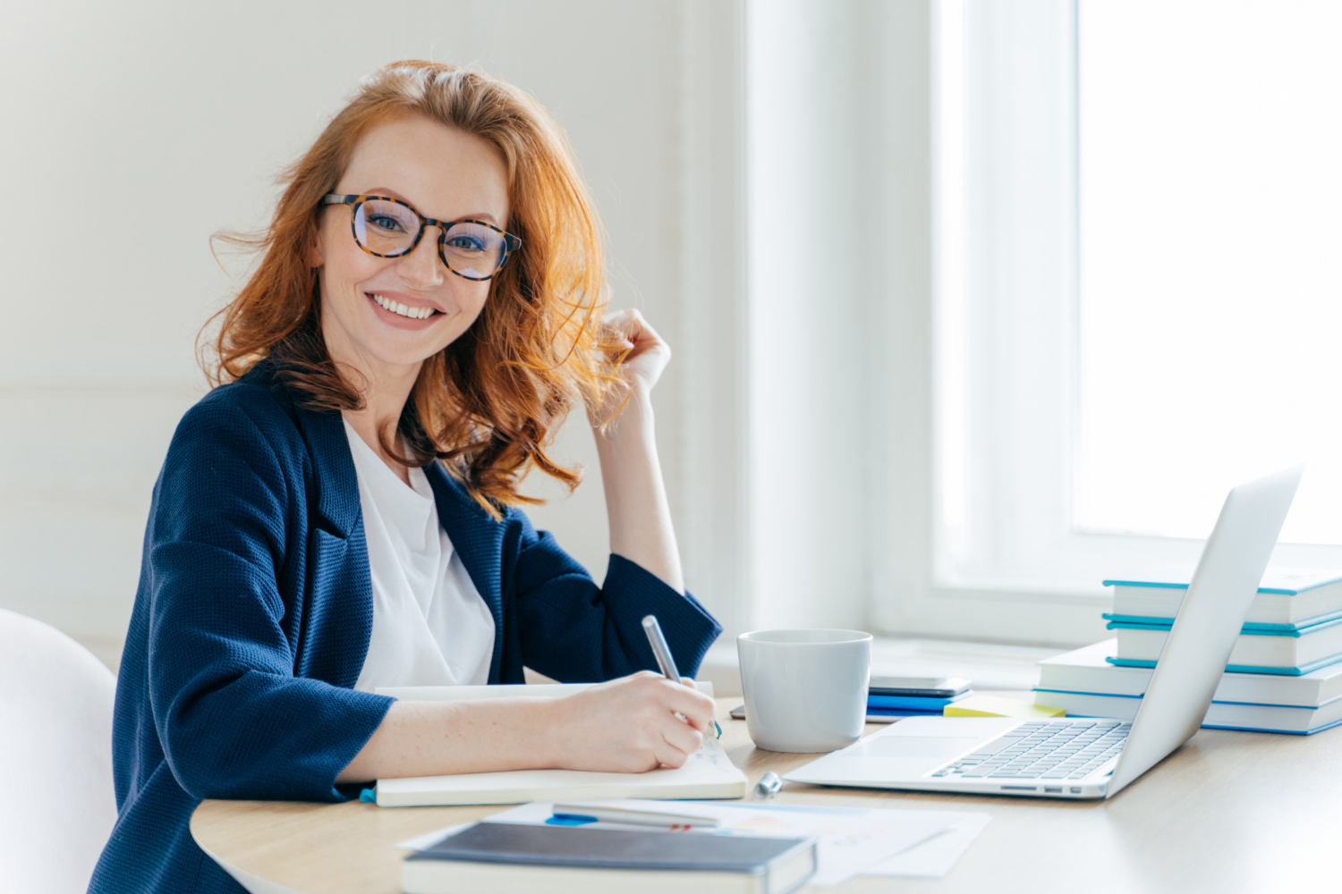 femme-rousse-freelance