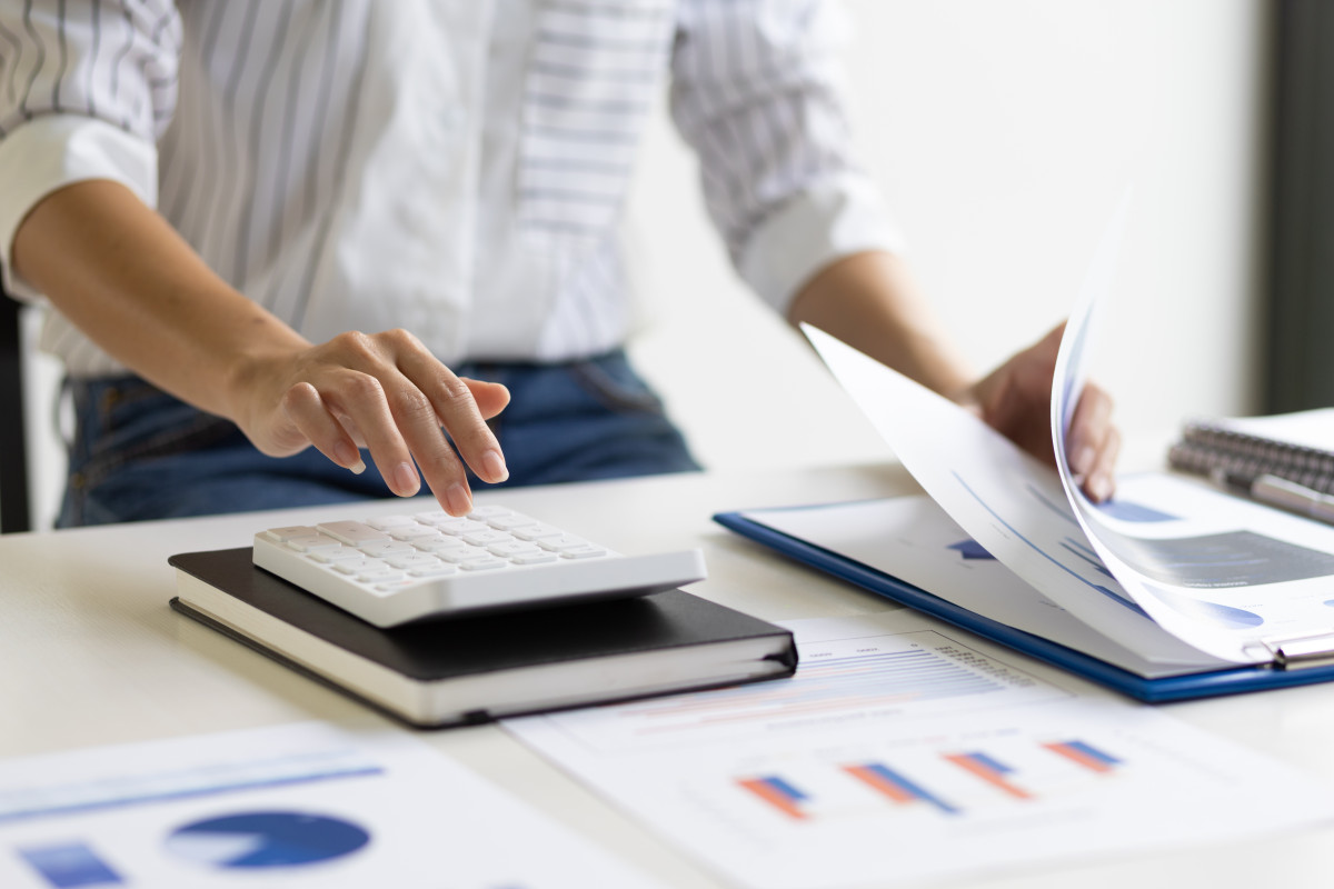 analysis of business financial reports and marketi 2023 05 09 16 52 11 utc (1)